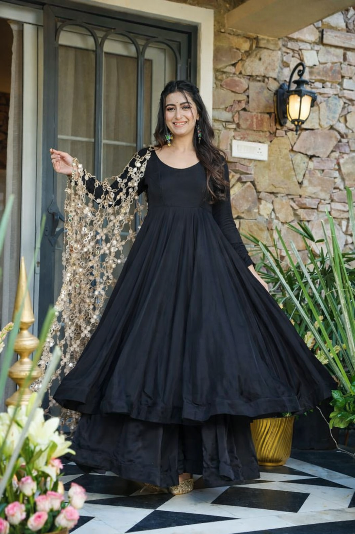 black roman silk gown set