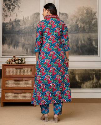 blue floral cotton kurta pant set with dupatta 4