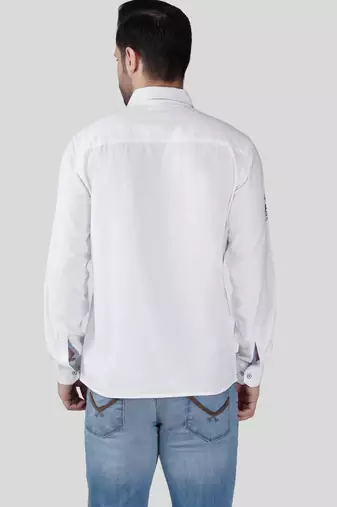 Pier seven men’s cotton white regular fit placement print casual shirt with full sleeves
