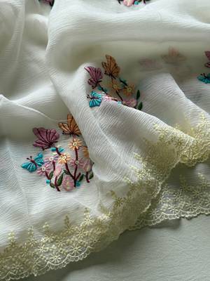 White Color Embroidered Crush Georgette Chiffon Saree 3