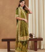 bandhej mose chiffon saree with banglori art silk blouse