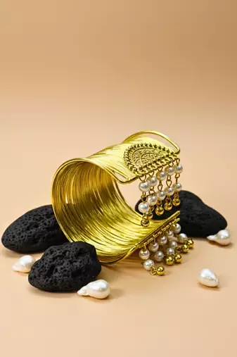 fancy stylish pearl hanging balls daily adjustable cuff  bracelet