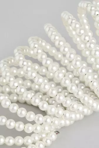 11-layered adjustable aaa pearl bracelet with rhodium-plated wire