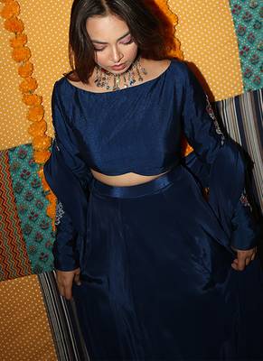 blue embroidered crepe lehenga set 4