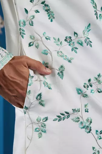 WHITE TURQUOISE VISCOSE SILK THREAD WITH SEQUINS EMBROIDERED WORK WEDDING FESTIVAL PARTY WEAR STRAIGHT KURTA