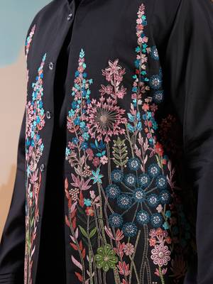 BLACK SILK PREMIUM THREAD & SEQUINS EMBROIDERED WORK WEDDING FESTIVAL PARTY WEAR STRAIGHT KURTA WITH JACKE AND PANT 4