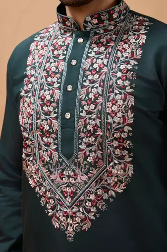 GREEN VISCOSE SILK THREAD & SEQUINS EMBROIDERED WORK FUNCTION FESTIVAL MARRIAGE PARTY WEAR STRAIGHT KURTA PANT DUPATTA