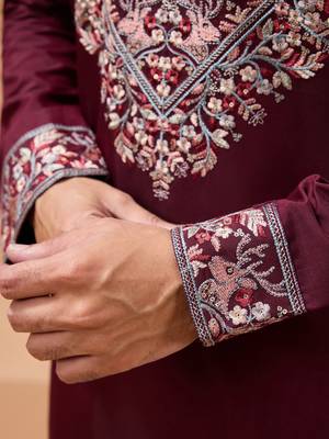 MAROON VISCOSE SILK THREAD & SEQUINS EMBROIDERED WORK FUNCTION FESTIVAL MARRIAGE PARTY WEAR STRAIGHT KURTA PANT DUPATTA 5