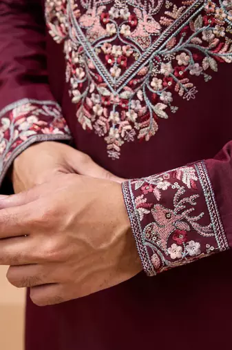 MAROON VISCOSE SILK THREAD & SEQUINS EMBROIDERED WORK FUNCTION FESTIVAL MARRIAGE PARTY WEAR STRAIGHT KURTA PANT DUPATTA