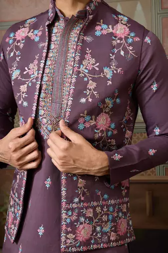 DUSTY PURPLE SILK PREMIUM THREAD & SEQUINS EMBROIDERED WORK FESTIVAL PARTY WEAR STRAIGHT KURTA WITH JACKE AND PANT