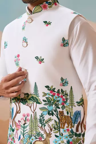 WHITE VISCOSE SILK THREAD & SEQUINS EMBROIDERED WORK WEDDING FESTIVAL PARTY WEAR STRAIGHT KURTA WITH JACKE AND PANT