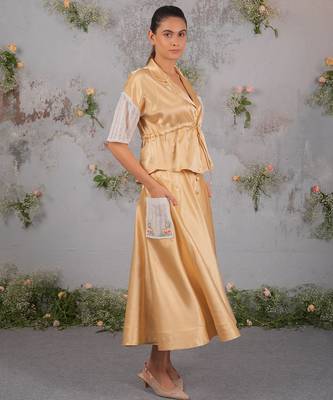 Gold embroidered silk co ord set 4