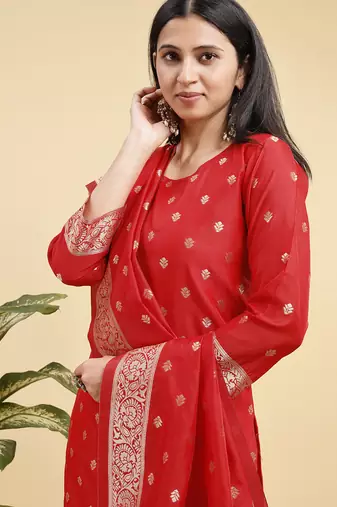 Readymade red color pure banarasi silk blend top pent dupatta set