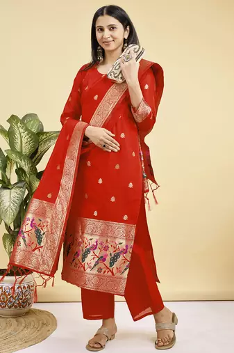 Readymade red color pure banarasi silk blend top pent dupatta set