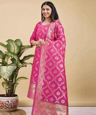Readymade pink color pure banarasi silk blend top pent dupatta set 2