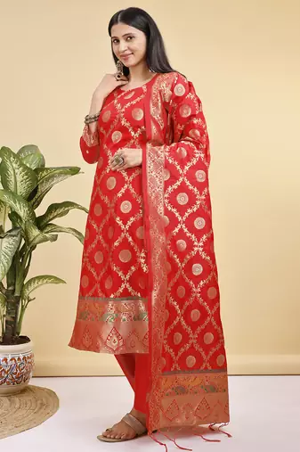 Readymade red color pure banarasi silk blend top pent dupatta set