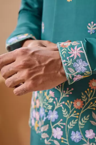 TURQUOISE VISCOSE SILK THREAD WITH SEQUINS EMBROIDERED WORK WEDDING FESTIVAL PARTY WEAR STRAIGHT KURTA WITH JACKET