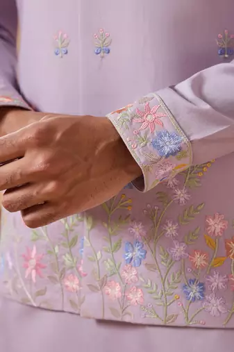 LAVENDER VISCOSE SILK THREAD WITH SEQUINS EMBROIDERED WORK WEDDING FESTIVAL PARTY WEAR STRAIGHT KURTA WITH JACKET