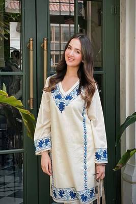 White Floral embroidered v neck   cotton co-ord set 4