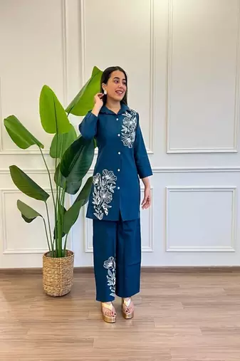 Blue Floral printed collar neck   cotton co-ord set