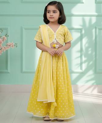 Yellow embroidered chanderi lehenga set 1