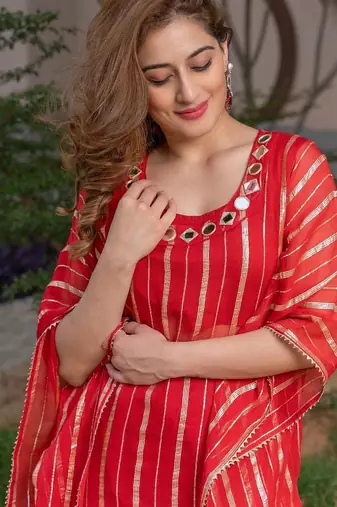 Red viscose hand work kaftan and inner and pant