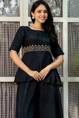 Black maslin hand work kurta and sharara set 5