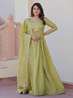 Tantalizing Pista Green Organza Mehendi Wear Gown With Dupatta 1