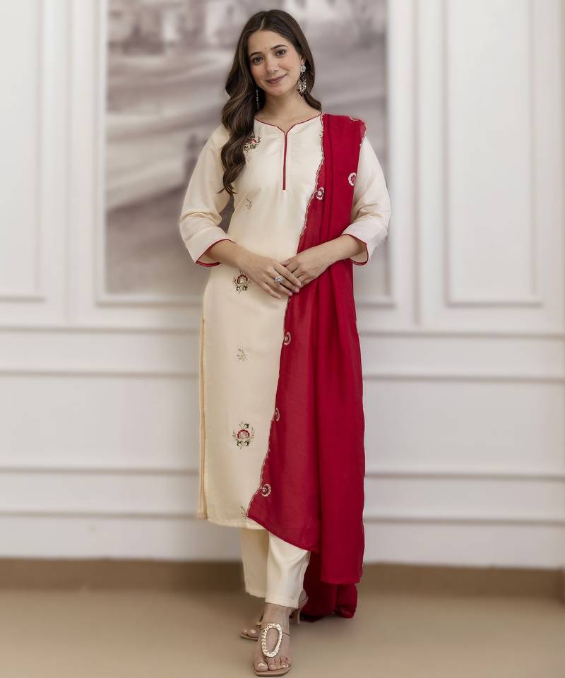 Cream embroidered chanderi round neck kurta pant & dupatta