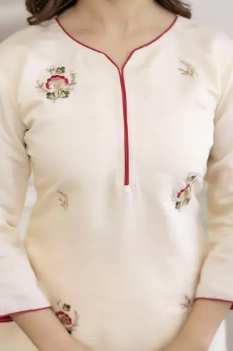 cream embroidered chanderi round neck kurta pant & dupatta