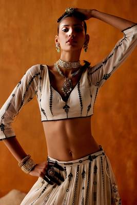 OFF WHITE SEQUINED EMBROIDERED WORK GEORGETTE LEHENGA  SET WITH CHOLI WITH DUPATTA. 5