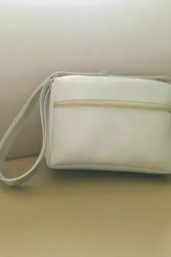 Women Cream Floral Sling Bag Bow Chain Mini Stylish Shoulder Purse
