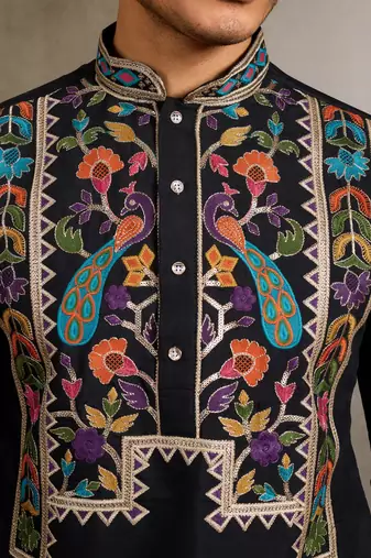 BLACK VISCOSE SILK THEAD WITH SEQUINS EMBROIDERED WORK WEDDING FUNCTION NAVRATRI FESTIVAL PARTY WEAR STRAIGHT KURTA