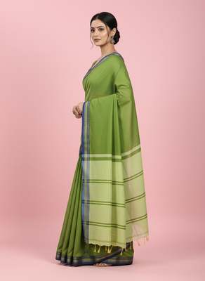 Green bengali khadi cotton saree for women 3