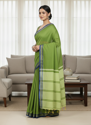 Green bengali khadi cotton saree for women 5
