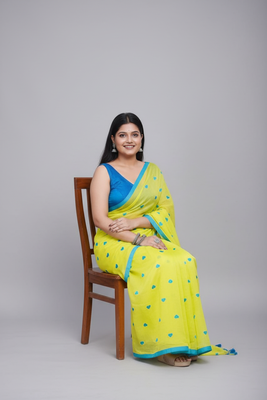Yellow bengali khadi cotton saree for women 5