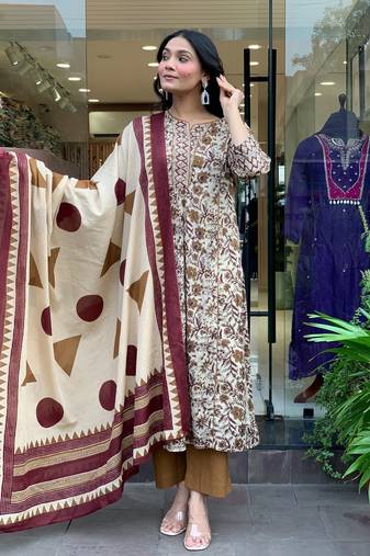 Cream cotton printed flared kurta mul cotton dupatta