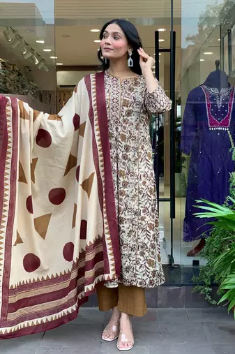 Cream cotton printed flared kurta mul cotton dupatta