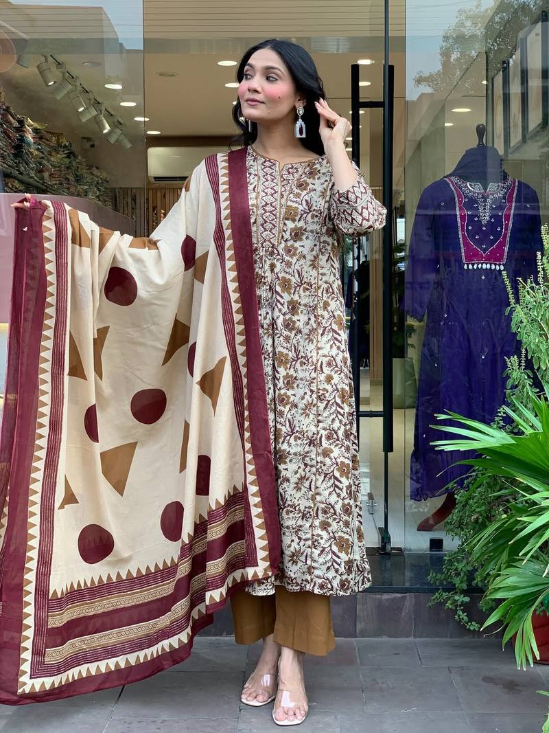 Cream cotton printed flared kurta mul cotton dupatta