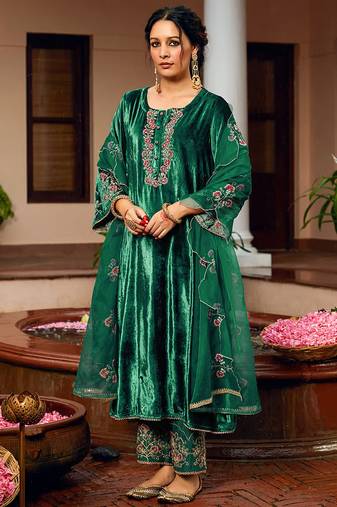 Green velvet heavy thread embroidery work kurta pant set