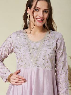 Lavender vichitra silk heavy thread embroidery work kurta pant set 4