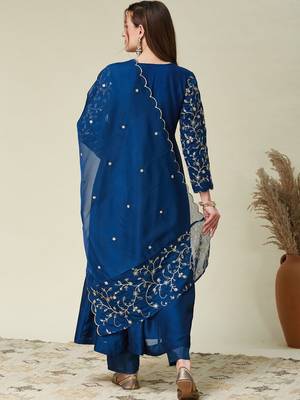 Blue vichitra silk heavy thread embroidery work kurta pant set 3