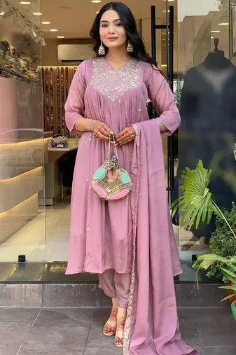 Baby pink chinon heavy thread embroidery work kurta pant set