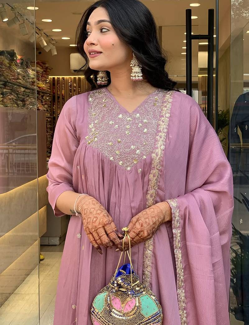 Baby pink chinon heavy thread embroidery work kurta pant set