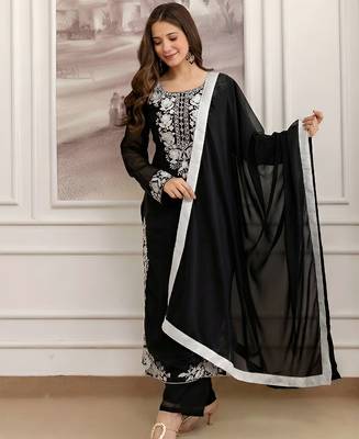 Black georgette heavy thread embroidery work kurta pant set 1