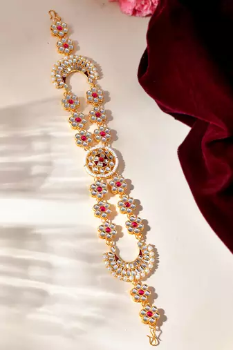 Head jewellery