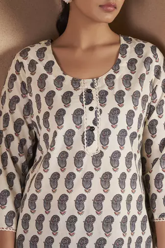 Cream & black paisley printed pure cotton kurti
