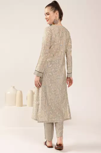 Beige paisley print chanderi kurti