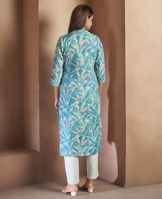 Blue floral printed cotton blend kurti 2