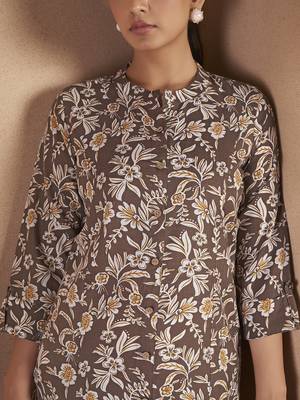 Brown floral printed cotton blend kurti 5